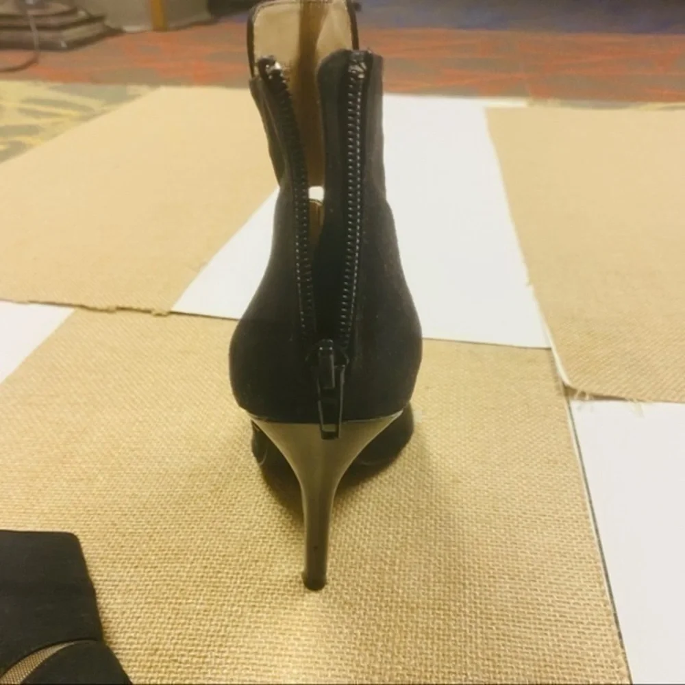 JustFab Black Suede Mireille Casual Booties, size 5.5M